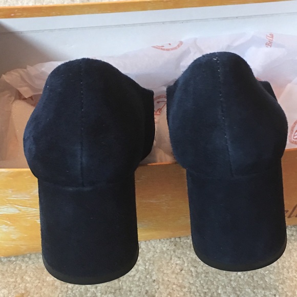 Bella Vita Navy Suede pumps. NWOT - Picture 8 of 8